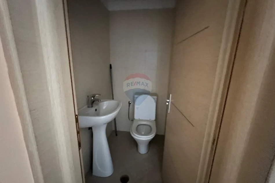 Vlore, shitet dyqan Kati 2, 51 m² (Blv. Ismail Qemali,Conad, Vlore)