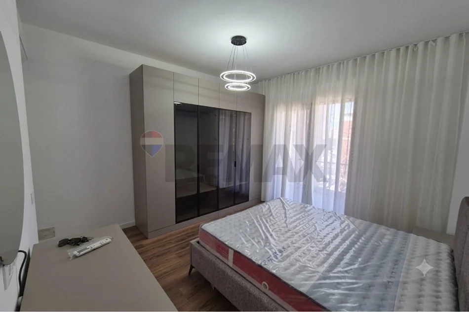 Jepet me qera apartament 2+1+Ballkon Kati 5, 100 m²Tirane oassis