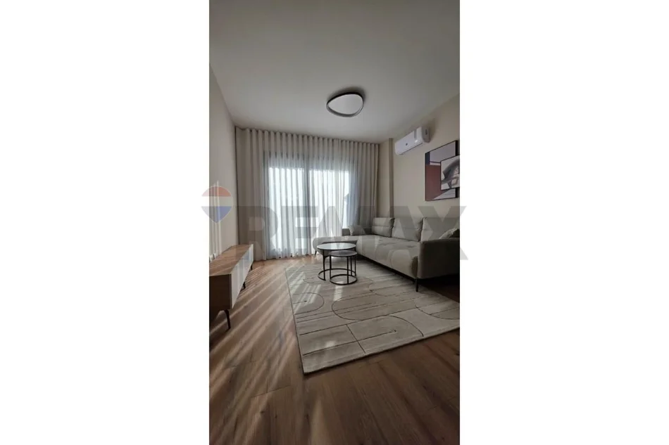 Tirane, jepet me qera apartament 1+1+Ballkon , 63 m² 740 € (Liqeni i Thate)