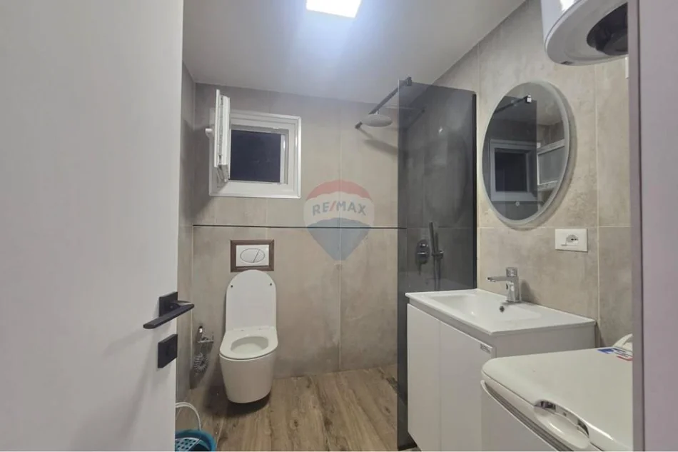 Tirane, jepet me qera , 78 m² 800 € 