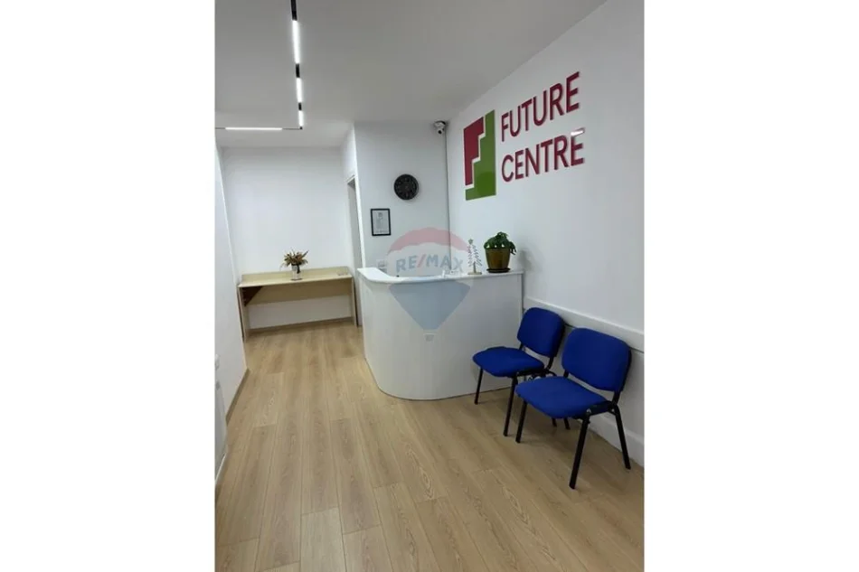 Tirane, shitet apartament , 160 m² 318.000 € 