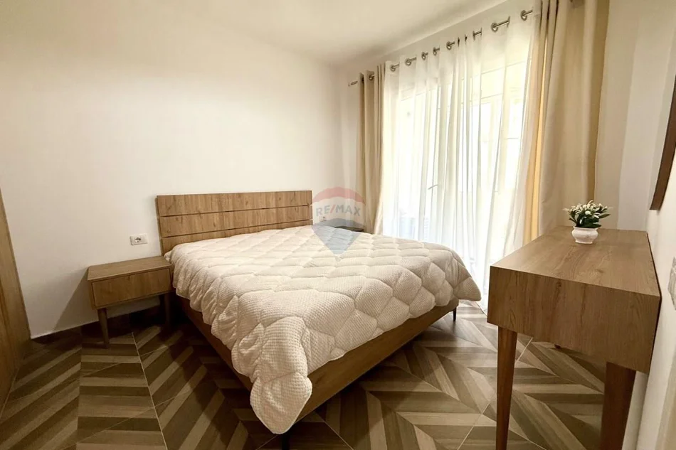 Rr. Dritan Hoxha, Apartament 1+1 - 550 Euro