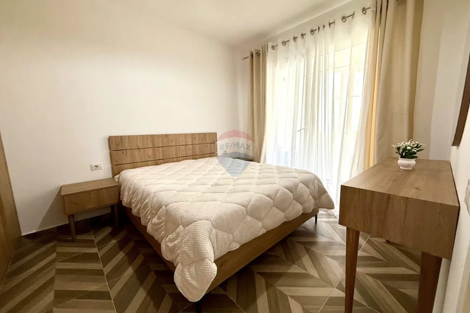 Tirane, jepet me qera apartament 1+1 , 71 m² 550 € (Rruga Dritan Hoxha)