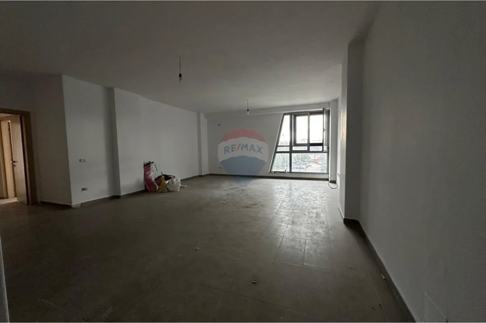 Tirane, shitet apartament , 129 m² 204.000 € 