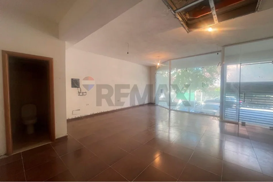 Vlore, jepet me qera ambjent biznesi Kati 0, 50 m² (Rruga e Cipajve, Vlore)