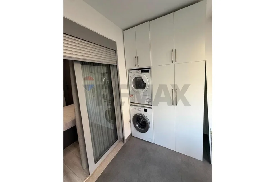 Tirane, jepet me qera apartament 1+1 Kati 2, 65 m² (Liqeni i Thate)