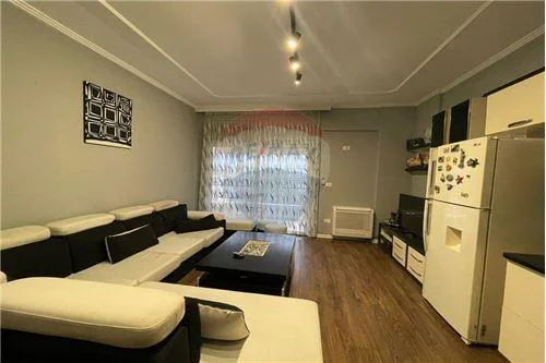 JEPET APARTAMENT ME QIRA 2+1 te Liqeni i Thate Rr.peti