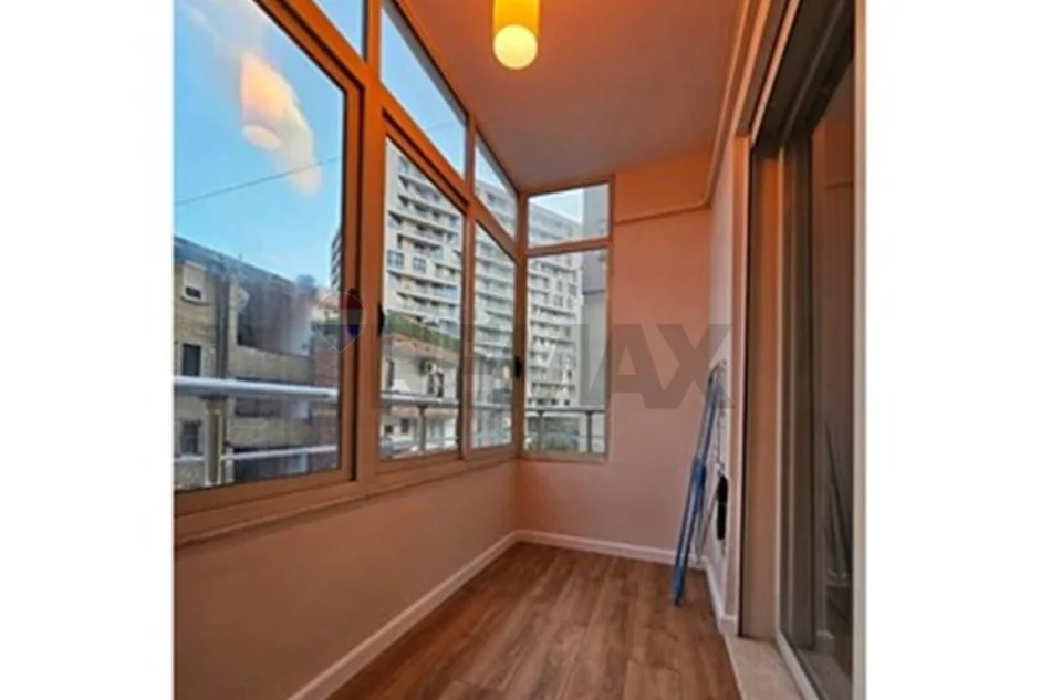 Tirane, shitet apartament 1+1 Kati 3, 66 m² 163.000 € (mine peza)