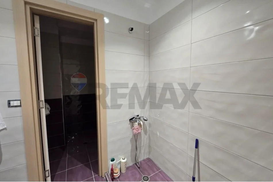 Tirane, shitet apartament , 121 m² 265.000 € 
