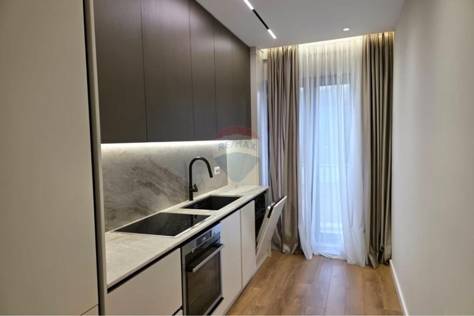 Shqiperi, jepet me qera apartament duplex Dublex , 131 m² 1.500 € (Kodra e Diellit)