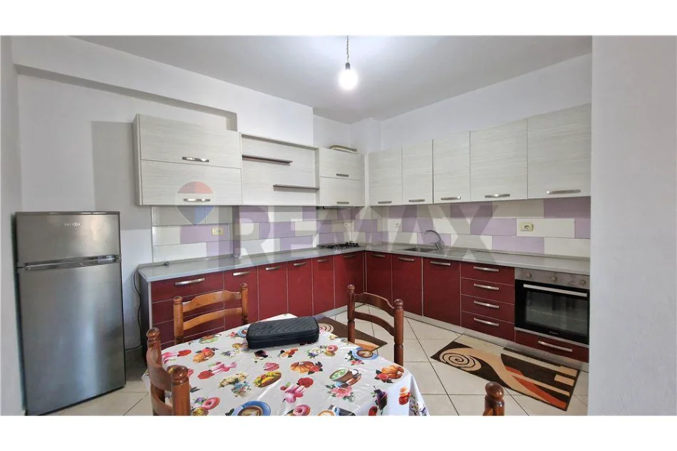Vlore, shitet apartament 2+1+Ballkon Kati 4, 84 m² 137.000 € (Rruga Sulejman Delvina, Vlorë)