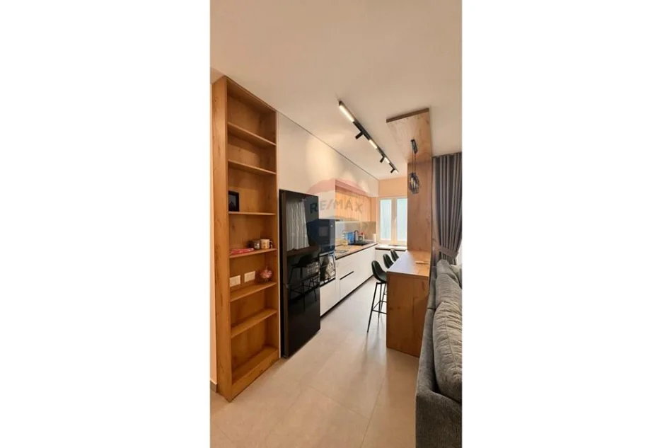 Tirane, jepet me qera apartament 1+1+Ballkon Kati 4, 80 m² 770 € (Myslym Shyri)
