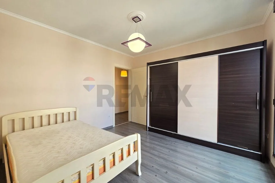 Tirane, jepet me qera apartament , 95 m² 1.000 € 