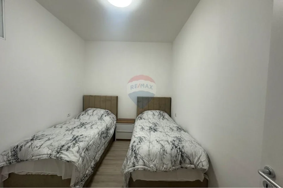 Tirane, jepet me qera apartament , 74 m² 900 € 