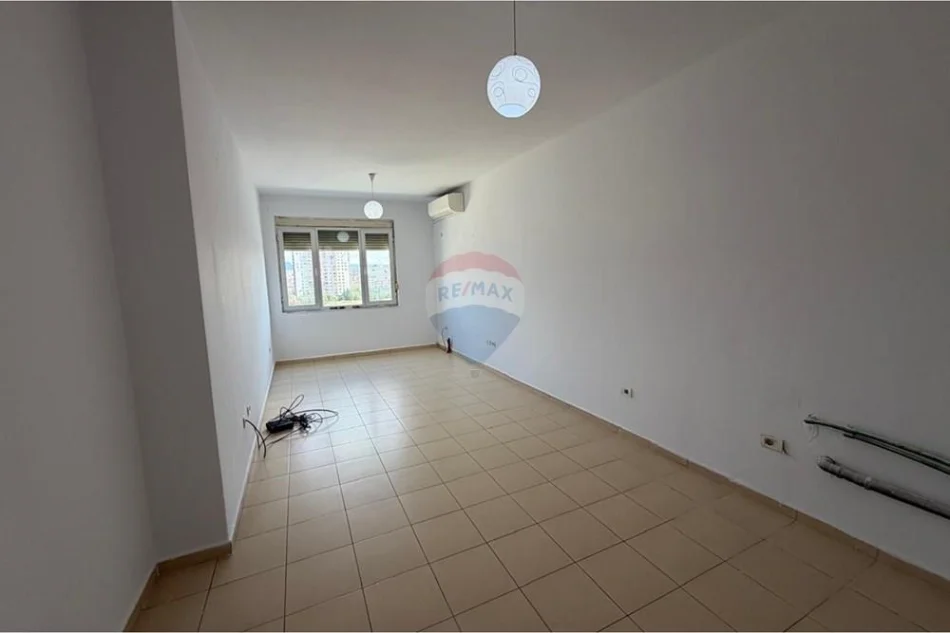 Tirane, shitet apartament , 97 m² 127.900 € 