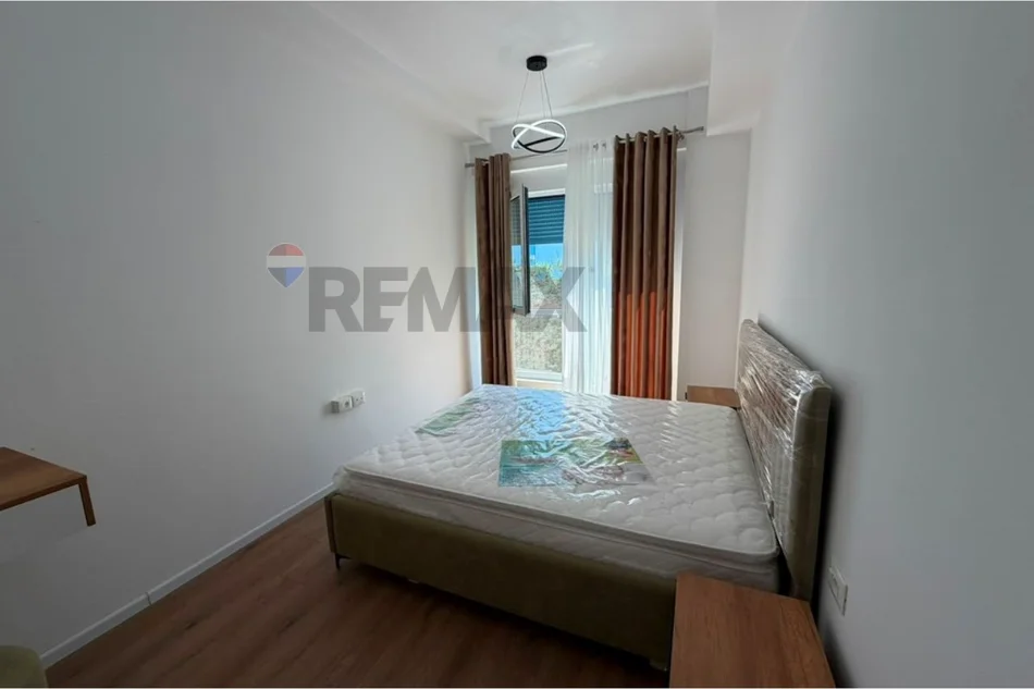 Tirane, jepet me qera apartament 1+1 Kati 2, 65 m² 400 € (Rezidenca Oxa, Fresk)