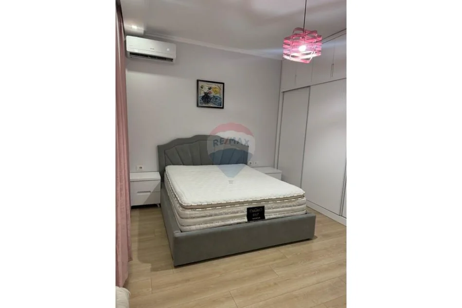Tirane, jepet me qera apartament Kati 3, 92 m² 550 € (Casa Italia)