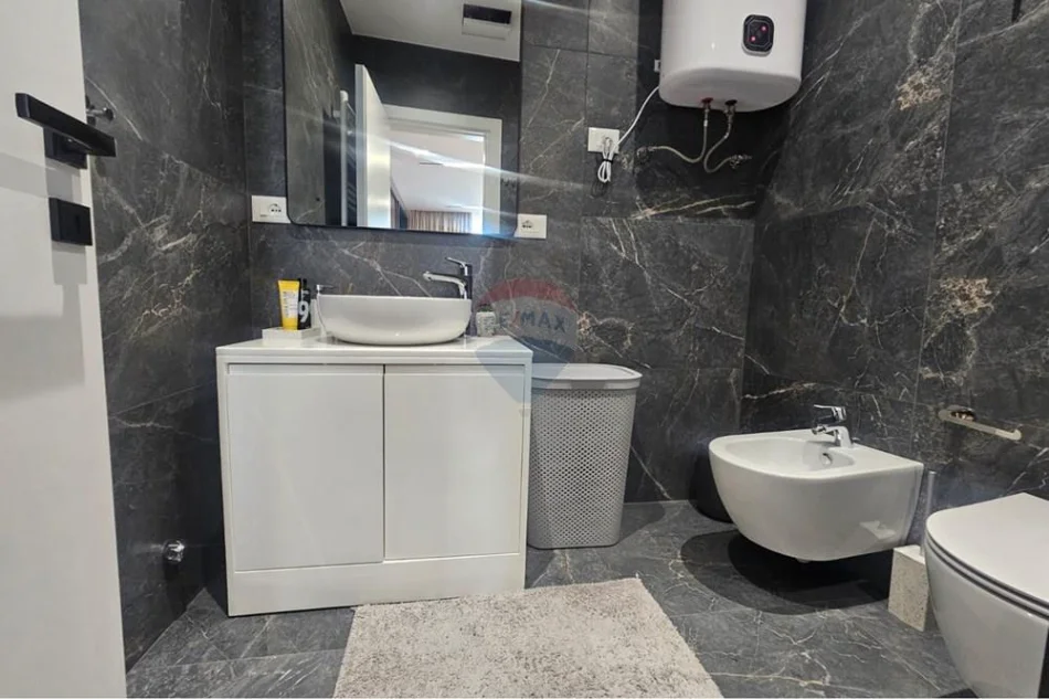 Tirane, jepet me qera apartament , 126 m² 1.801 € 