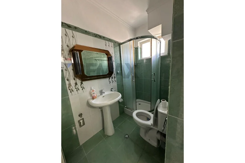 Tirane, jepet me qera apartament , 73 m² 550 € (Blv Barjam Curri)
