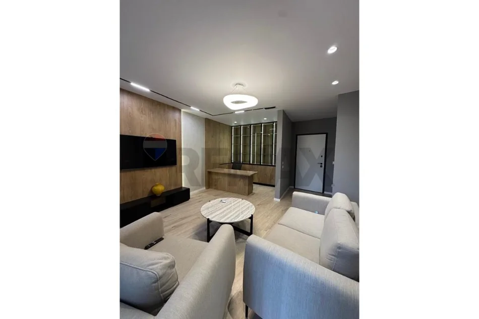 Tirane, jepet me qera , 73 m² 1.500 € (Liqeni Artificial)