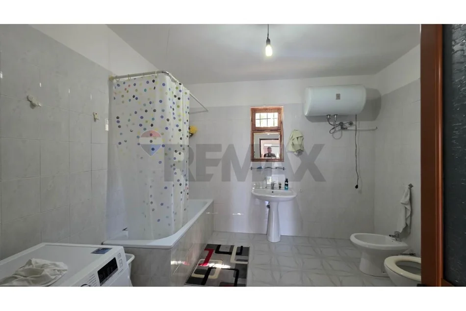 Vlore, shitet shtepi 2+1 Kati 0, 500 m² 170.000 € (Bishti i Kalldremit, Vlore)