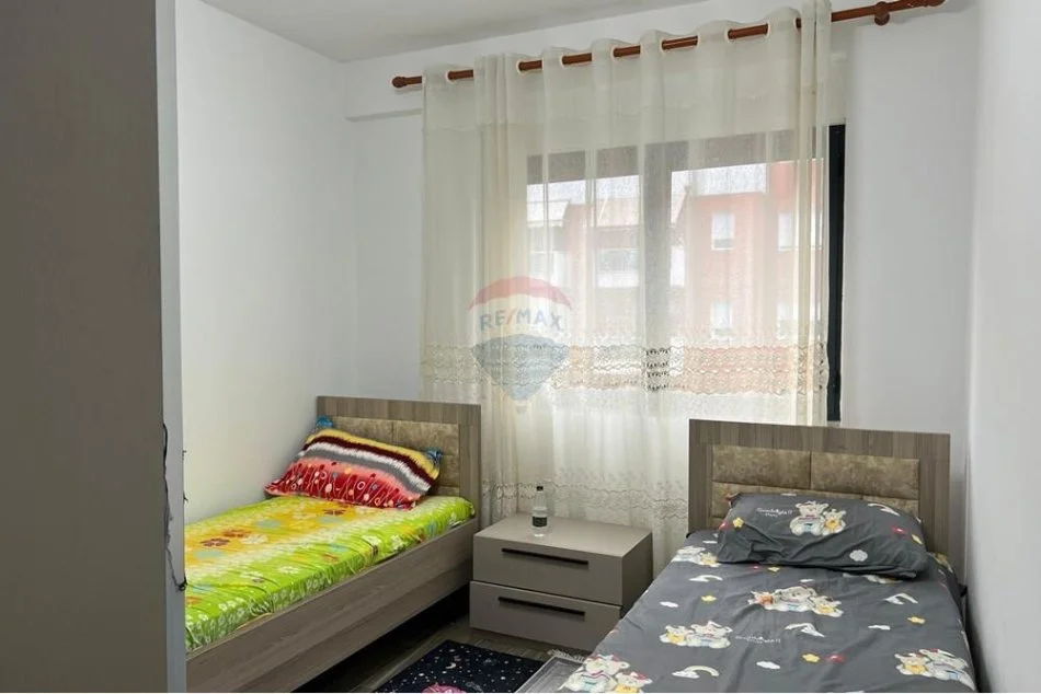 Tirane, jepet me qera apartament 2+1+Ballkon , 90 m² 650 € (Teodor Keko)