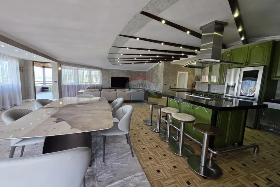 Tirane, shitet apartament+verande | Penthouse 4+1 , 330 m² 800.000 € (Lake View, Tiranë)