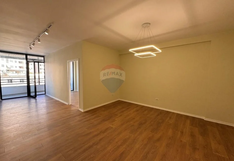 Tirane, shitet apartament 2+1 Kati 3, 104 m² 157.000 € (Rruga Teodor Keko ID: 530261056-244)