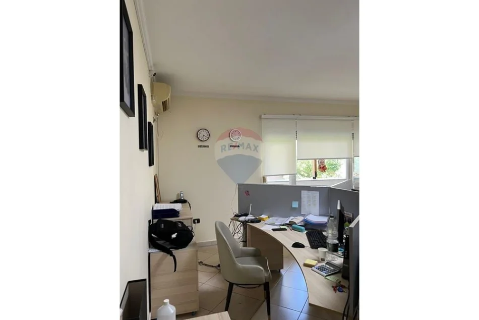 Jepet me qera zyre Kati 2, 82 m² 750 €