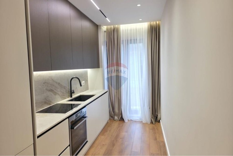 Shqiperi, jepet me qera apartament duplex Dublex , 131 m² 1.500 € (Kodra e Diellit)