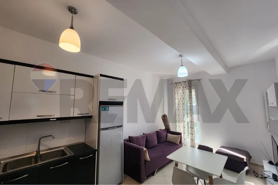 Tirane, jepet me qera apartament 1+1+Ballkon Kati 2, 53 m² 450 € (Bulevardi Gjergj Fishta)