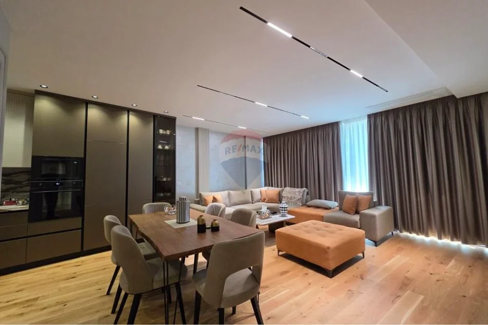 Tirane, jepet me qera apartament , 131 m² 2.500 € 