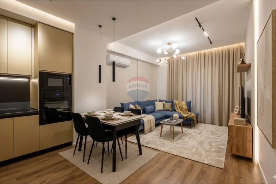 Tirane, jepet me qera apartament 1+1+Ballkon Kati 6, 62 m² 420 € (Kompleksi Kaimi)