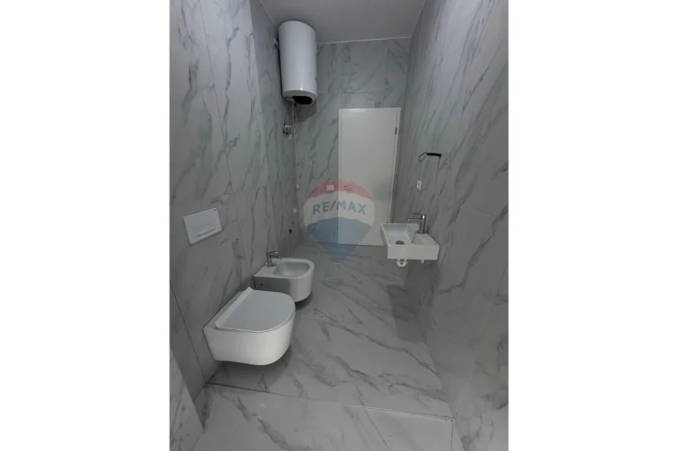 Tirane, shitet apartament , 55 m² 95.000 € (Kompleksi Mangalem, Tiranë)