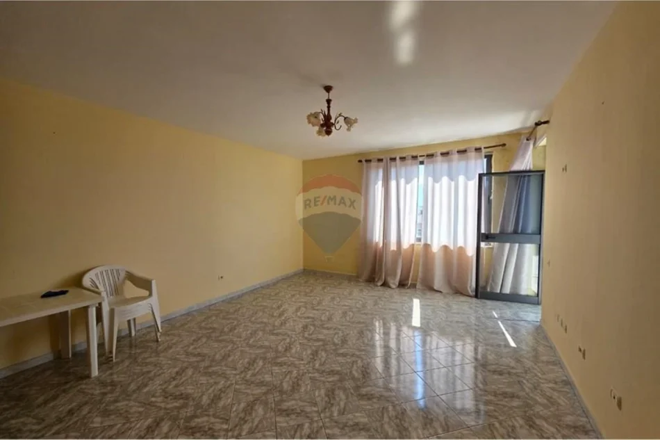 Vlore, shitet apartament 2+1+Ballkon Kati 5, 110 m² 100.000 € (Rruga Demokracia, Vlore)
