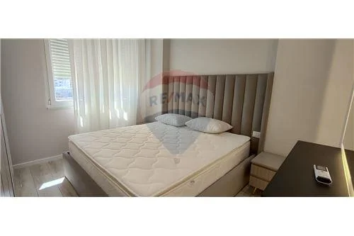 Tirane, jepet me qera apartament 1+1 Kati 4, 62 m² 500 € (Rezidenca 3D - Selitë, Shqipëri)