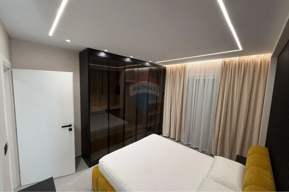 Vlore - Lungomare, shitet apartament 1+1+Ballkon Kati 4, 67 m² 185.500 € (Rruga Dhimitër Konomi, Vlore)