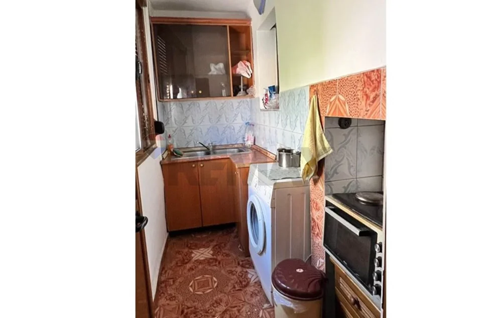 Tirane, shitet apartament 1+1 Kati 3, 52 m² 115.000 € 