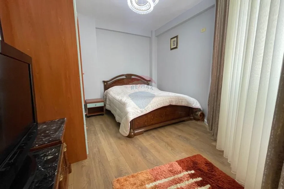 Tirane, shitet apartament 1+1+Ballkon Kati 2, 64 m² 89.000 € (Fresku)