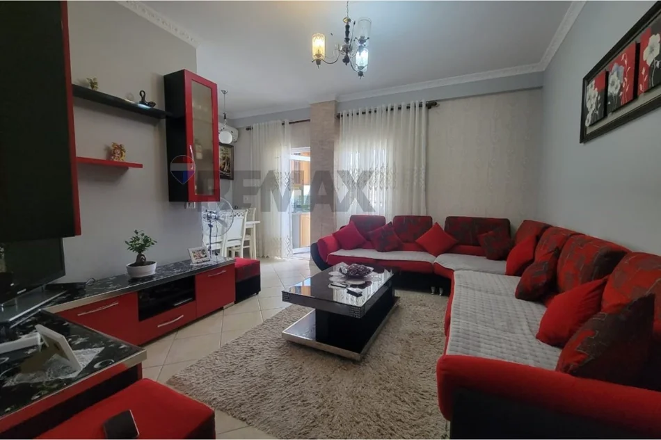 Tirane, jepet me qera apartament 2+1 Kati 8, 90 m² 650 € (Don Bosco)