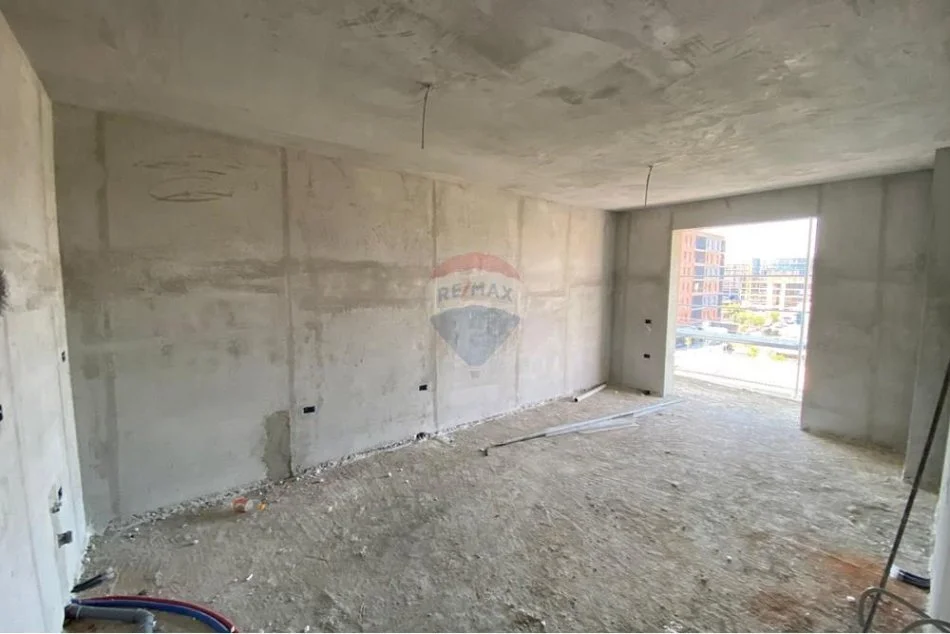 Tirane, shitet apartament 1+1+Ballkon , 88 m² 100.000 € 