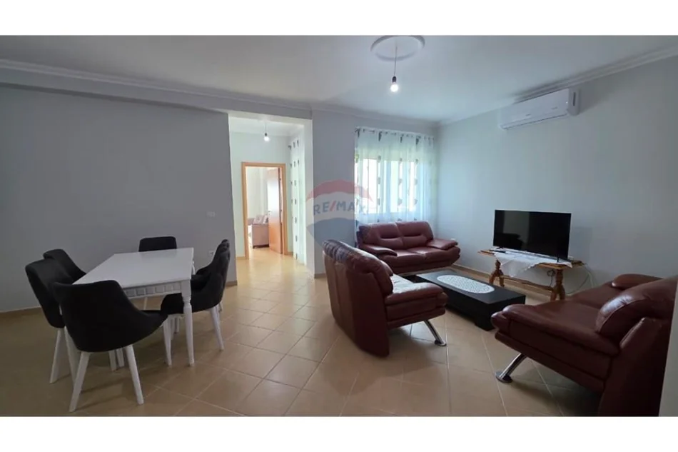 Vlore, jepet me qera apartament 2+1 Kati 6, 120 m² 450 € (Rruga Hasan Kushta, Albano Romina, Vlorë)