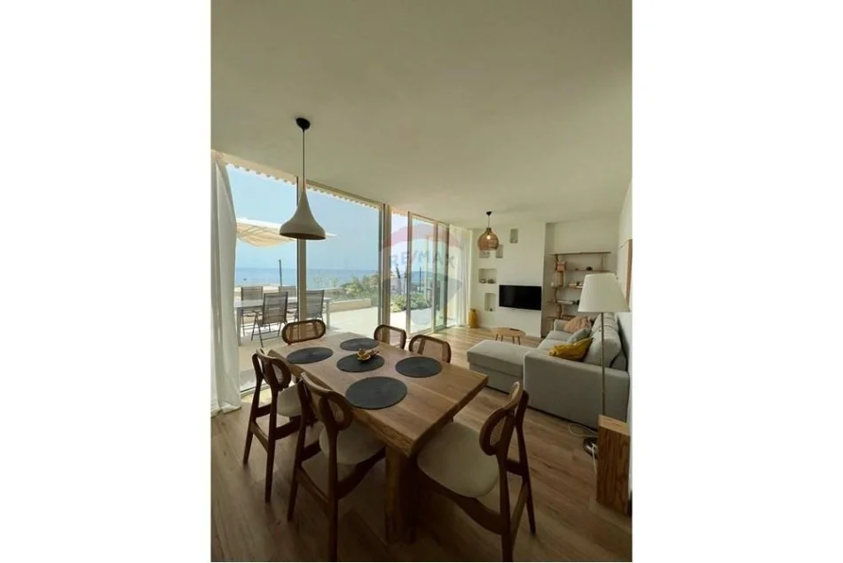 Dhermi - Palase, shitet apartament 2+1+Ballkon , 