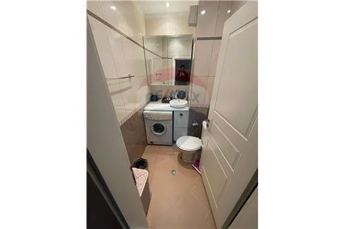 Tirane, jepet me qera apartament 2+1 Kati 7, 93 m² 500 € (Ish Venue (Brryli) - Brryli, Shqipëri)