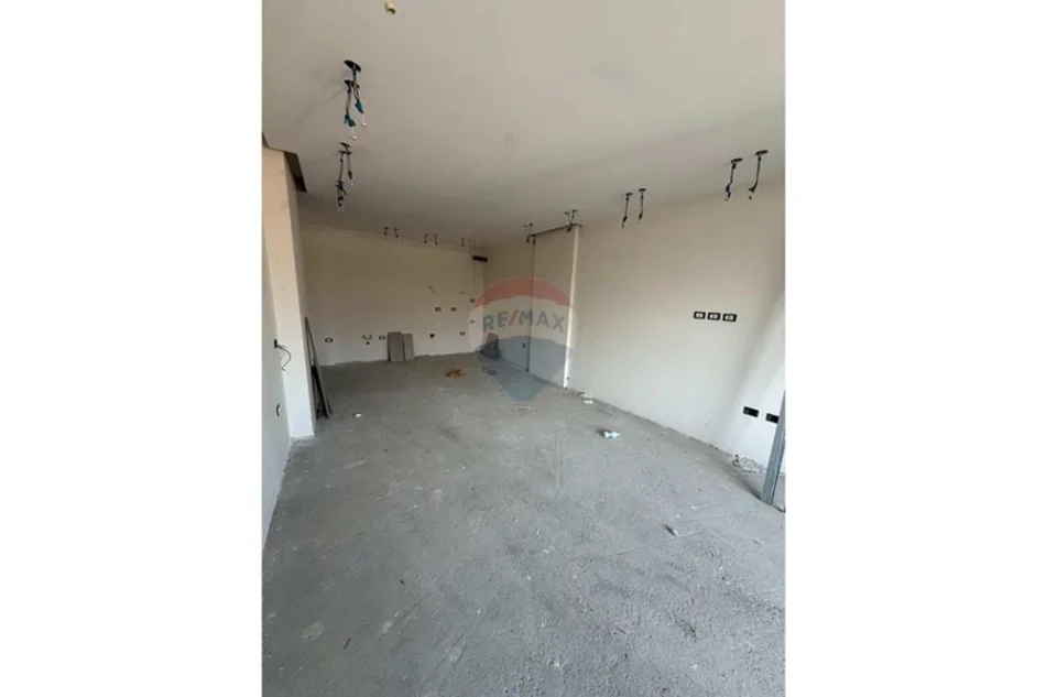 Tirane, shitet apartament 2+1+Ballkon , 104 m² 230.000 € 