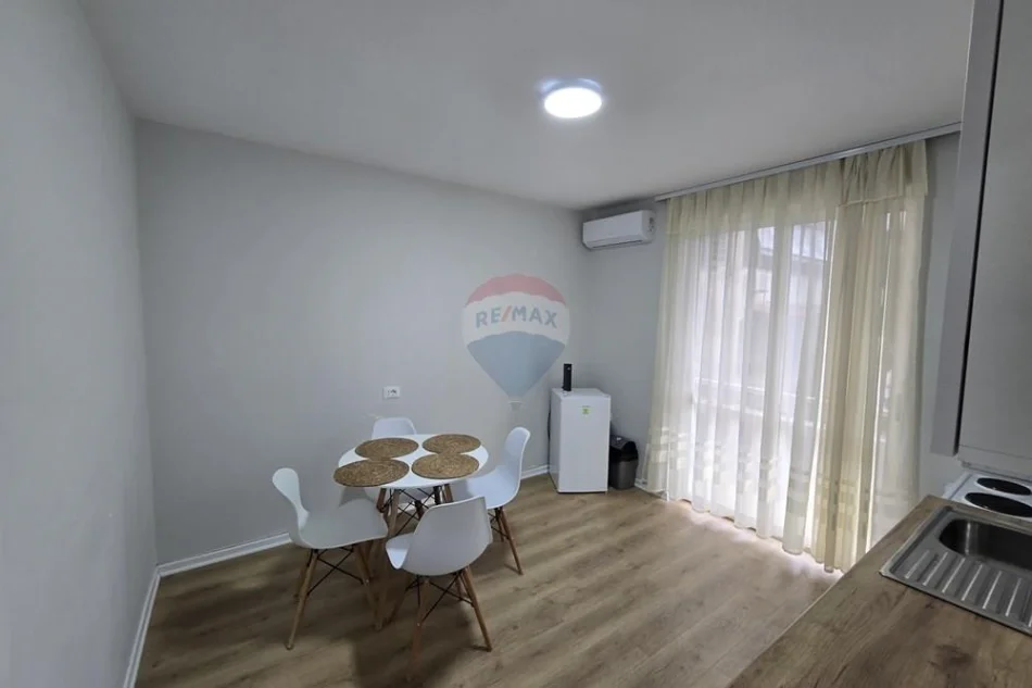 Tirane, jepet me qera apartament 2+1+Ballkon Kati 3, 58 m² 800 € (Tregu Cam)
