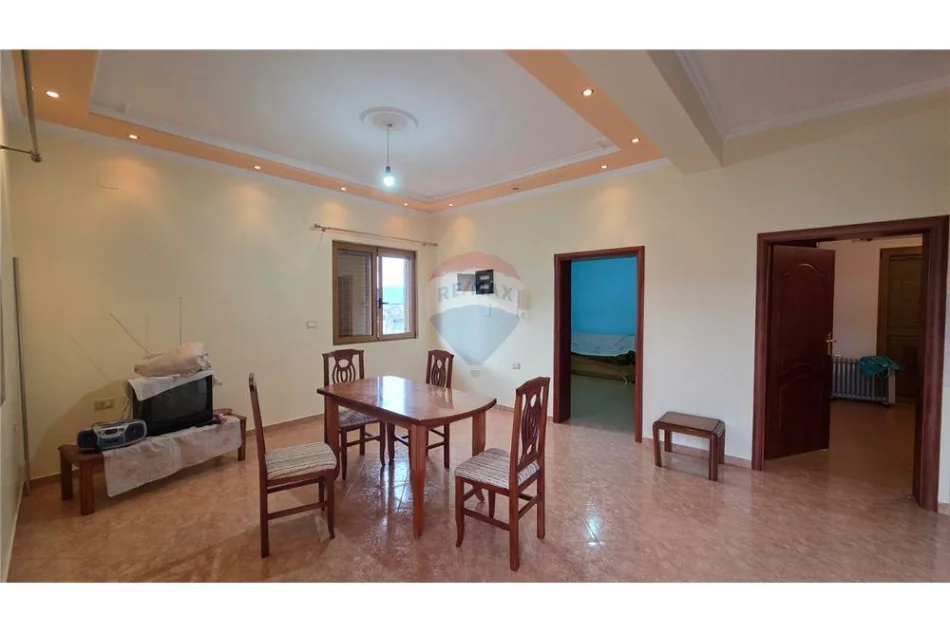 Vlore, shitet Vile 3 Katshe , 407 m² 250.000 € (Rruga e Re, Vlore)