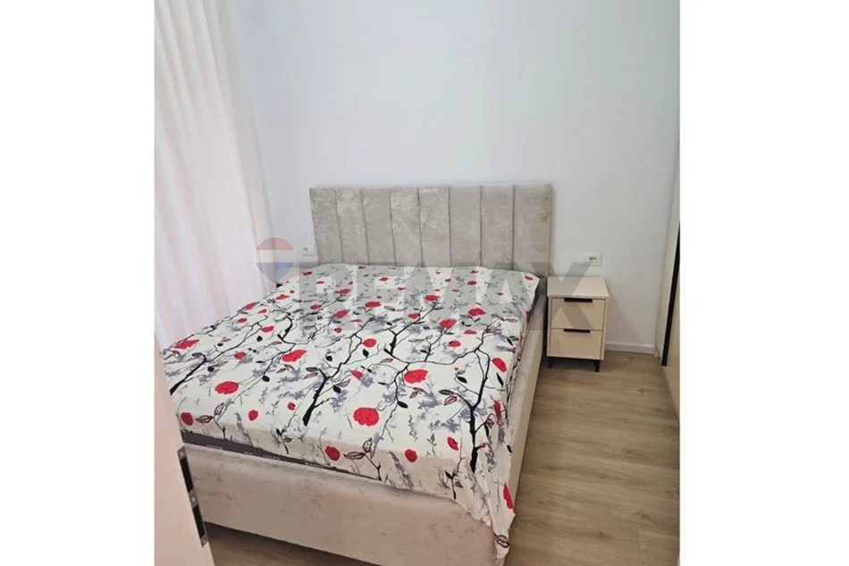 Tirane, jepet me qera apartament 1+1 Kati 2, 65 m² 400 € (kadiu)