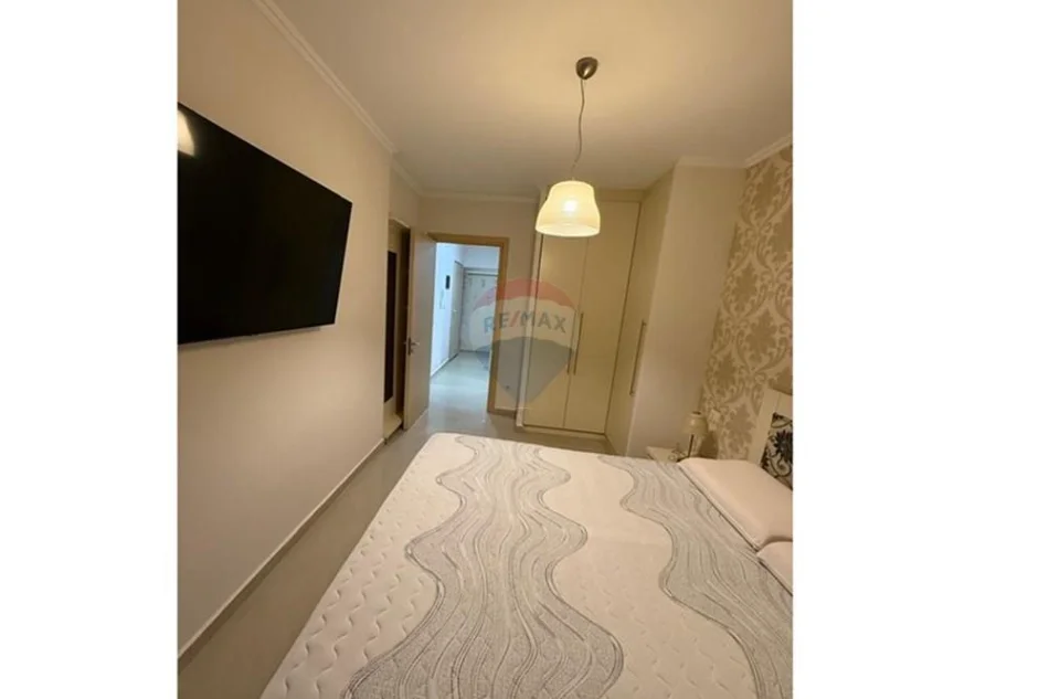 Tirane, jepet me qera apartament 2+1 Kati 3, 83 m² 777 € (Kompleksi Kontakt)