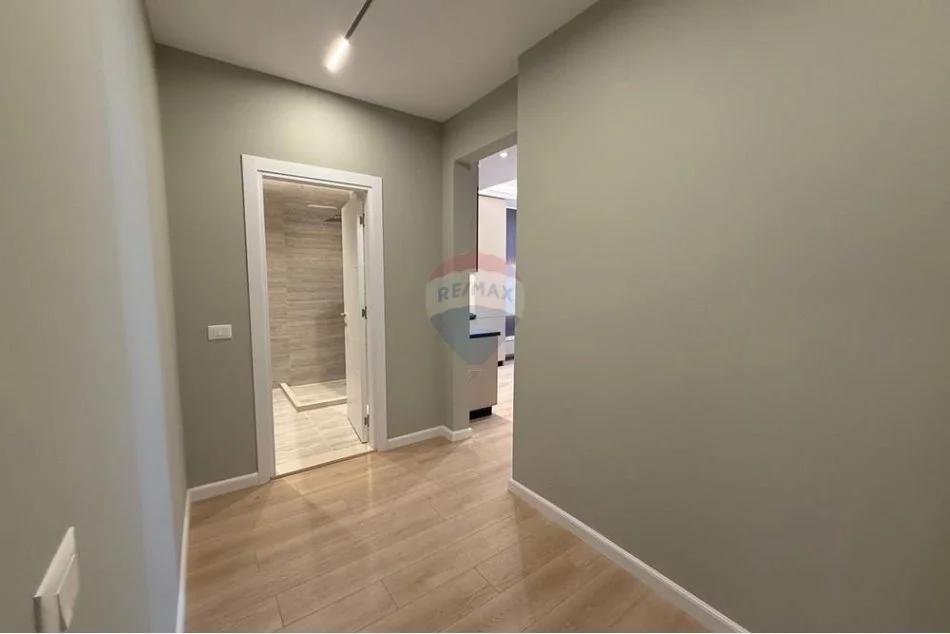 Tirane, shitet apartament 1+1+Ballkon , 58 m² 165.000 € 